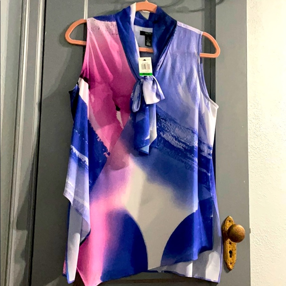 Sleeveless top